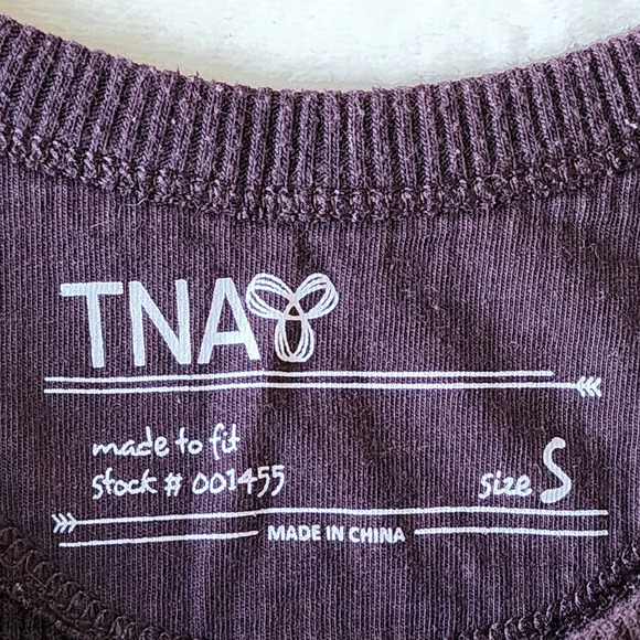 Aritzia TNA Alder Thermal Waffle Knit Top Womens Small Relaxed Fit Oversize - Picture 8 of 12